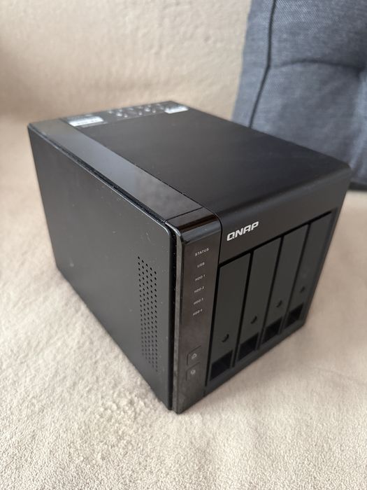Vand unitate HDD 4x sloturi Qnap Tr-004