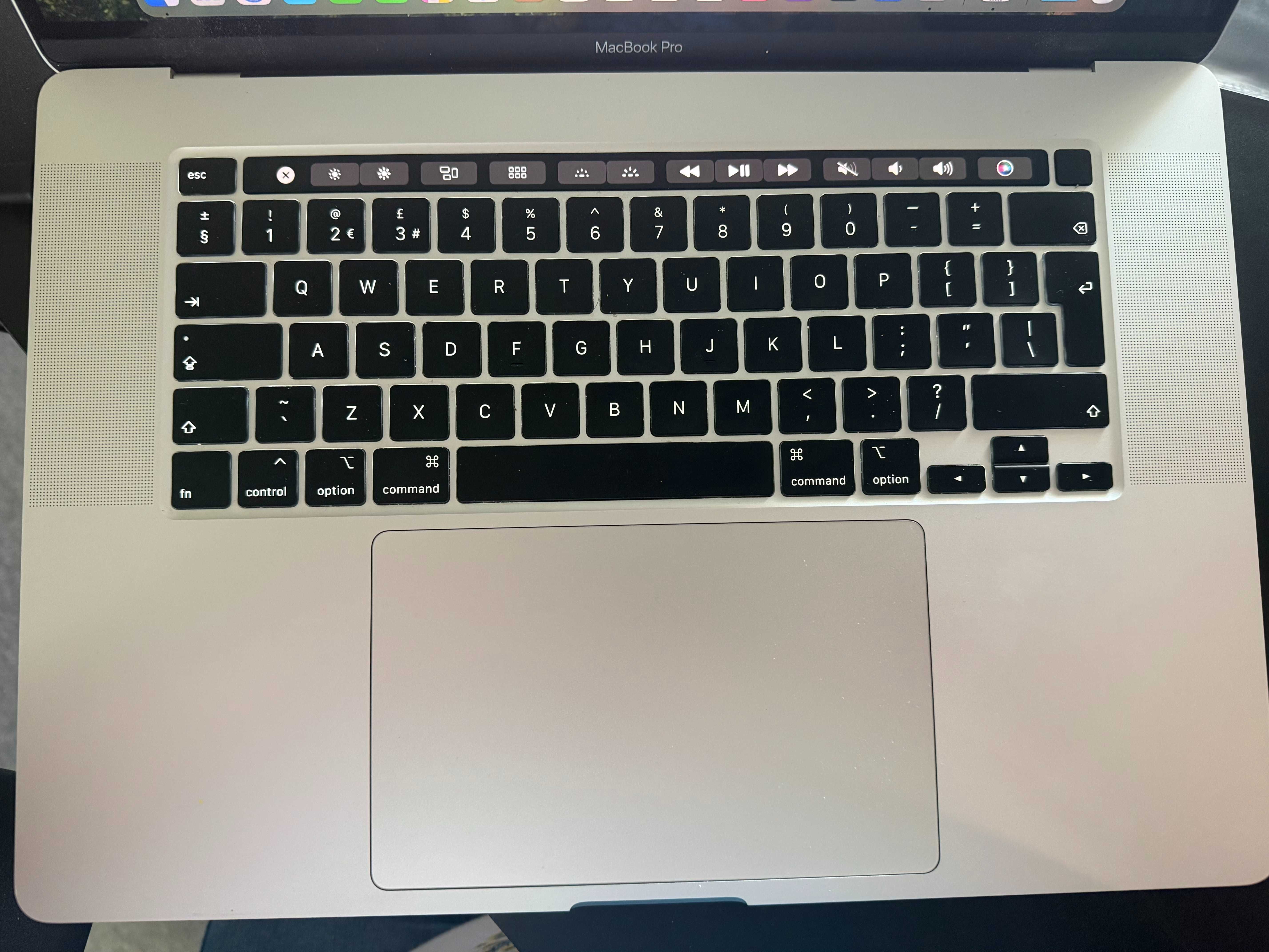 Apple Macbook pro 16", 2019, silver