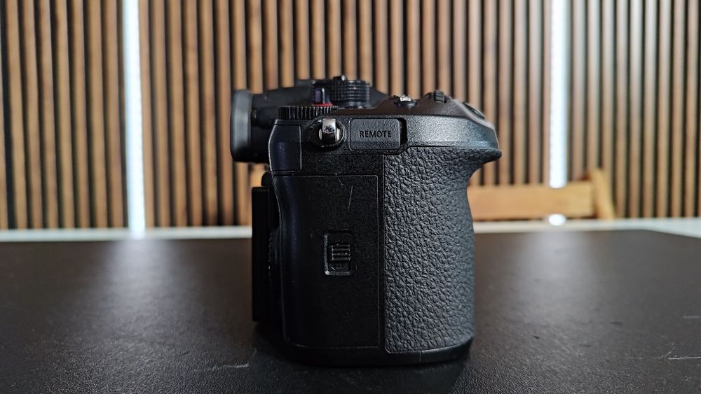 Камера Lumix GH6