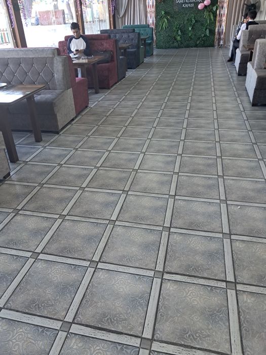 Мебель диван 16 та комплей ошхона кафега