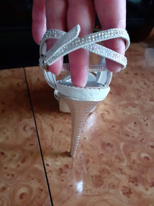 Сандали Lesilla