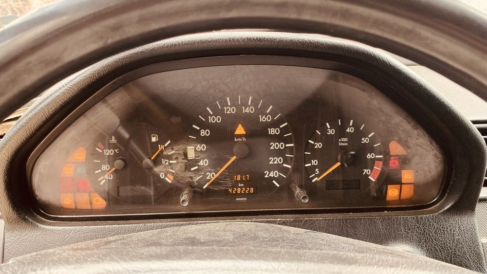 Мерседец С 220 на разбор