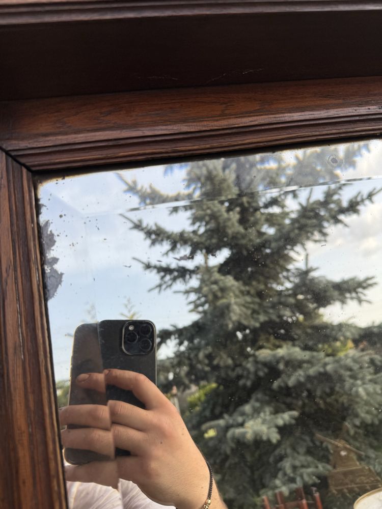 Consola vintage din lemn masiv