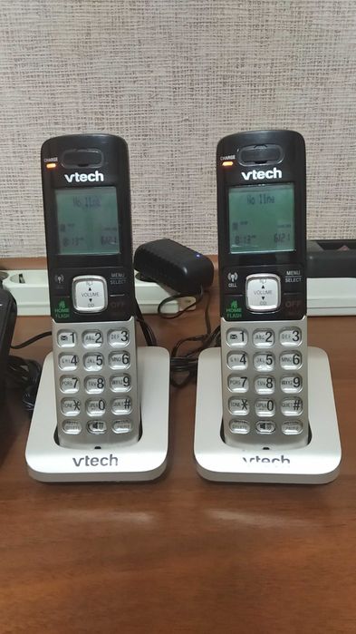 Продам радиотелефон VTECH три трубки на один телефонный номер.