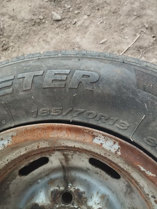 Balon Demetir 185/70/13 lik