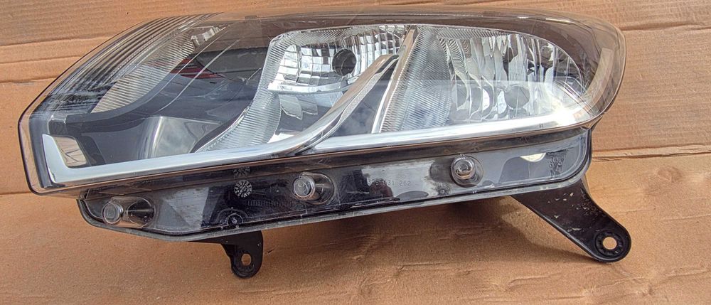 Far stanga Dacia Logan 2 Editia 10 ani 2015 / 2016