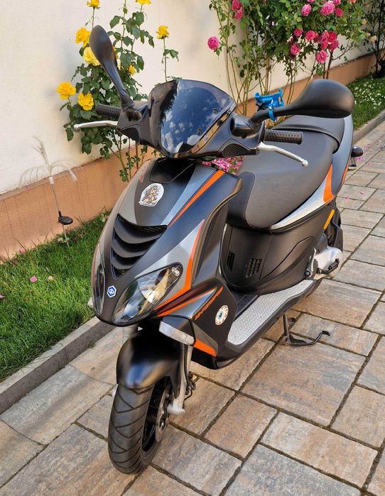 Scuter Piaggio NRG Power