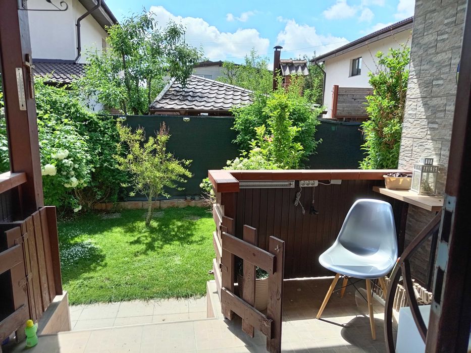 Vila Tunari,mobilata si utilata ,3 camere ,terasa si curte, 850 euro