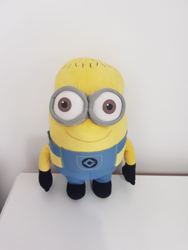 Minions din pluș 27 cm