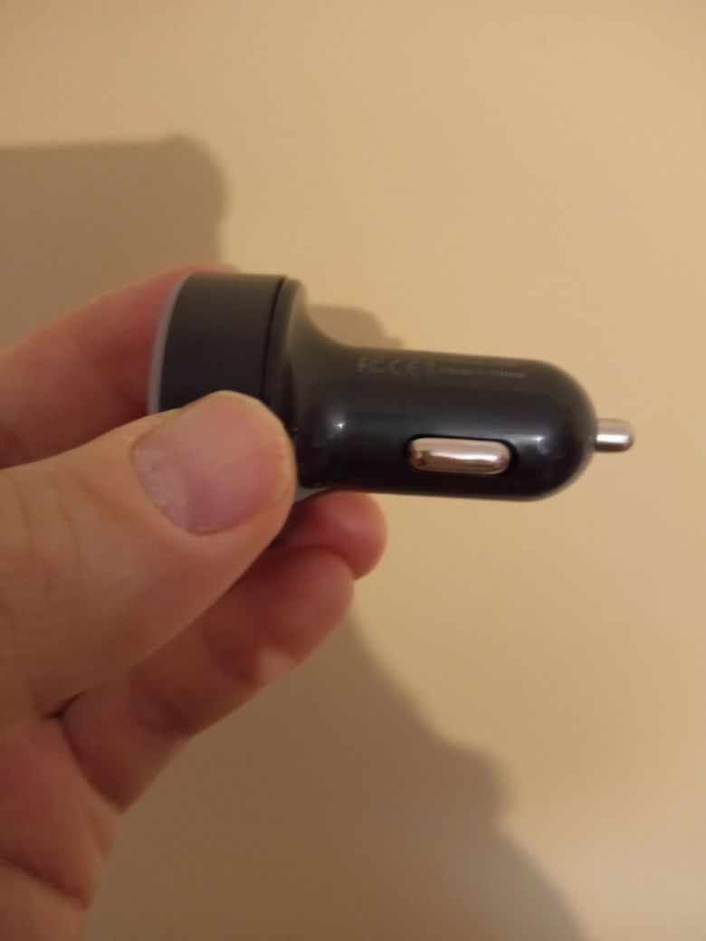 Încărcător mașină 4x usb 1x usb-c nou