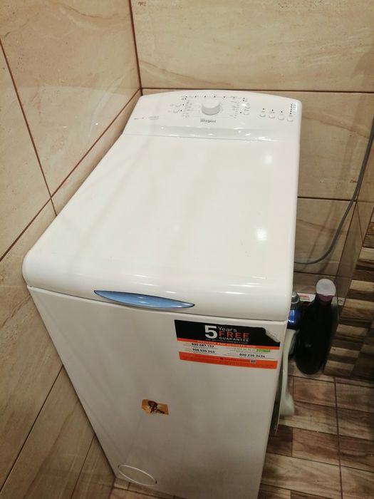 Пералня Уйрпул горно зареждане.