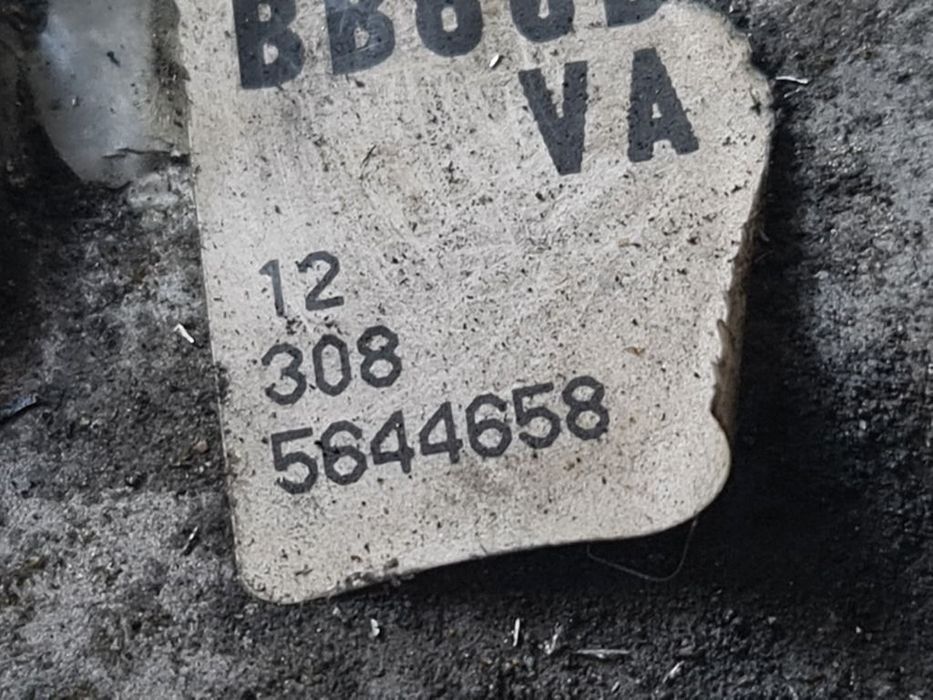 Cutie de viteze Nissan Qashqai Facelift 1.6 Dci 2010 - 2013 130CP Manuala 6 Trepte R9M ...