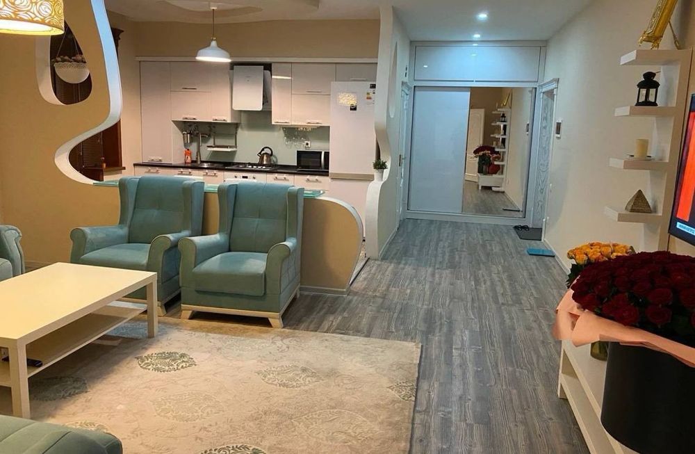 Hamid Olimjon metrosi yonida kvartiram bor ijaraga uzoq muddatga beram