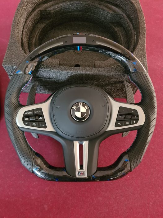 Volan BMW M Performance Carbon Forjat Cu Detalii Albastre