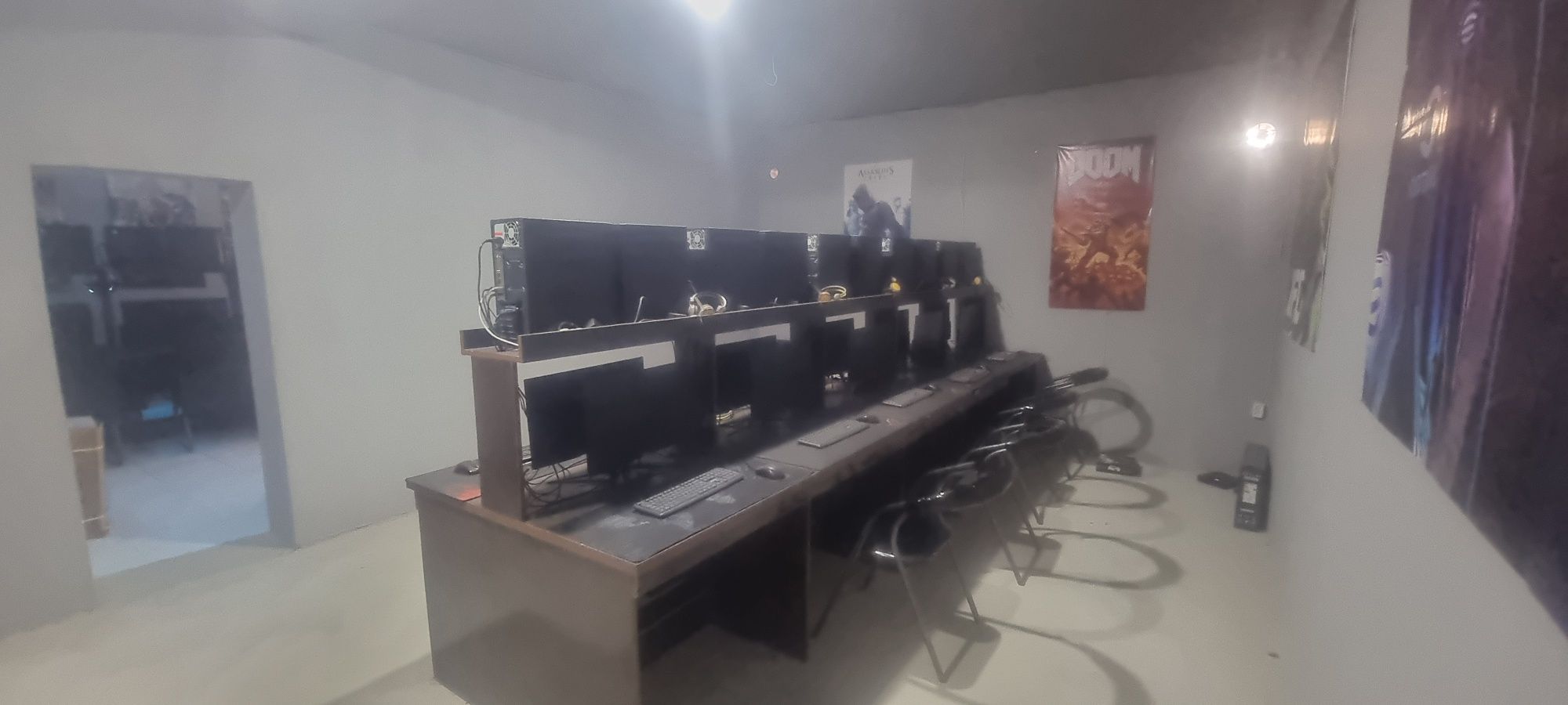Kompyuter club sotiladi orzon narxda