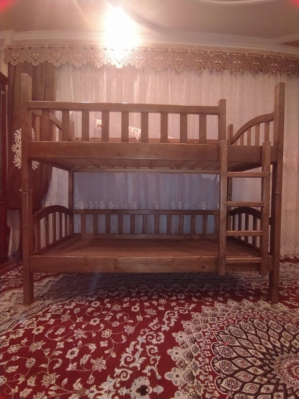 . Детский двухъярусная кровать