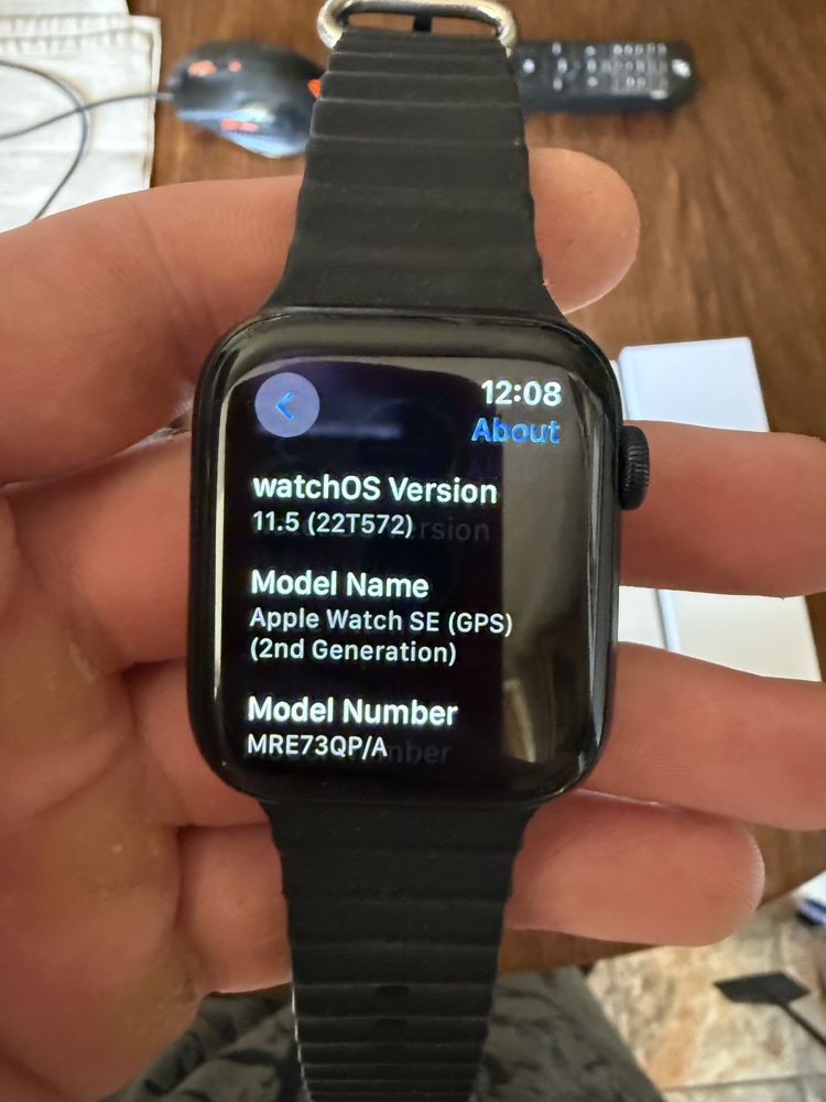 Apple Watch SE (GPS) (2nd generation)