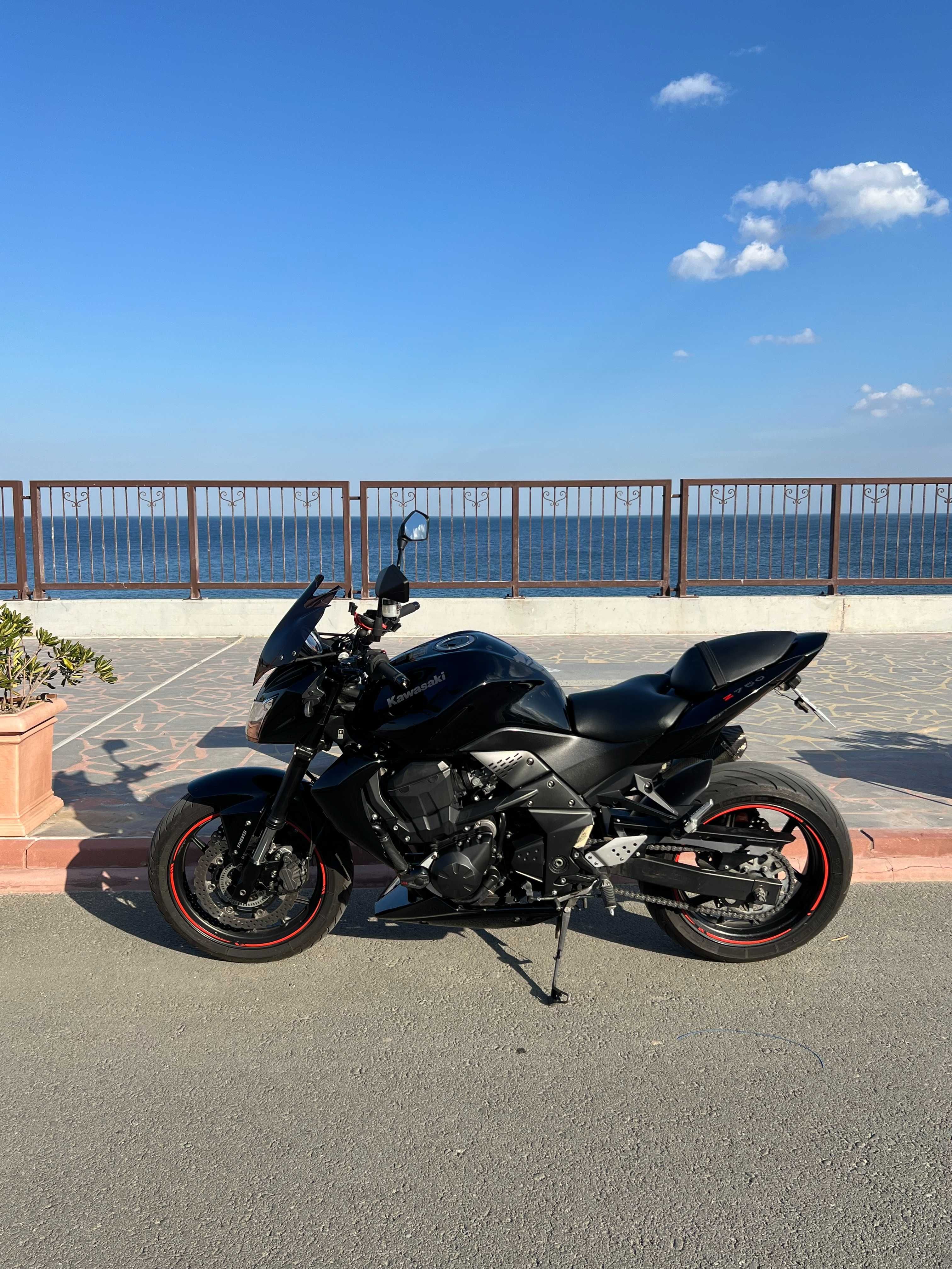 Kawasaki z750 ABS Black Edition