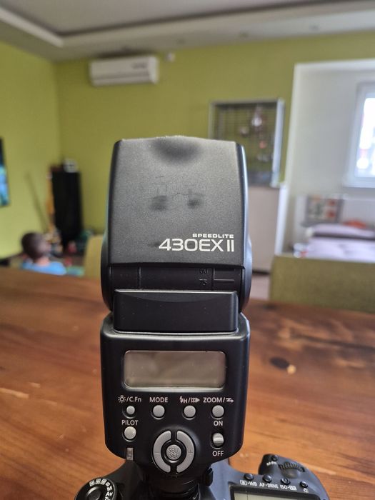 Canon 5d markiii, sigma 50mm f1.4 blitz canon 430exii