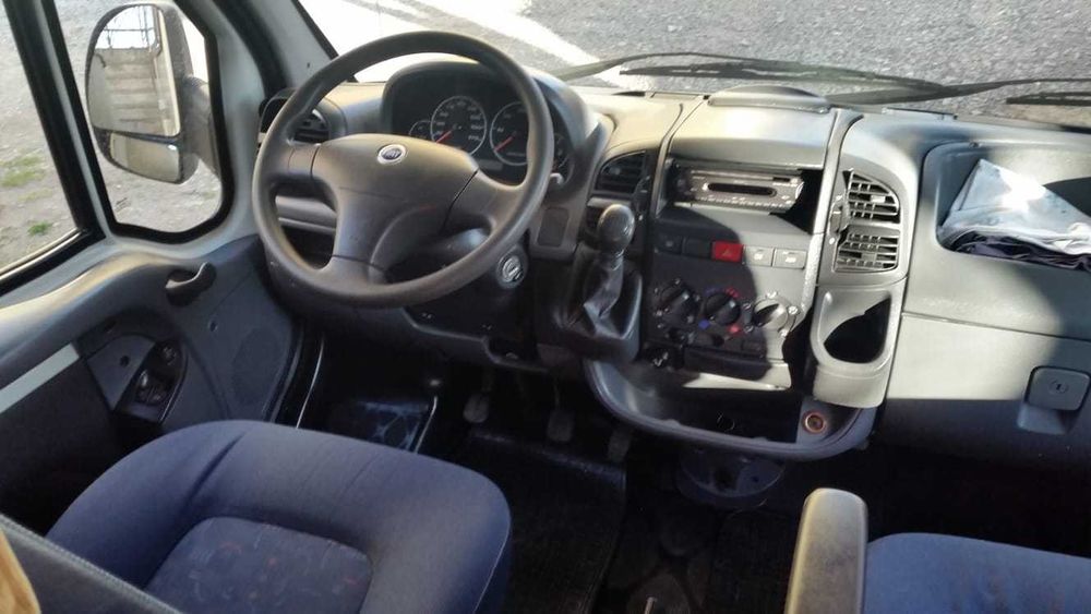 Vând Autorulota MC Louis /Fiat ducato 2.3 jtd 2006,6 locuri de dormit