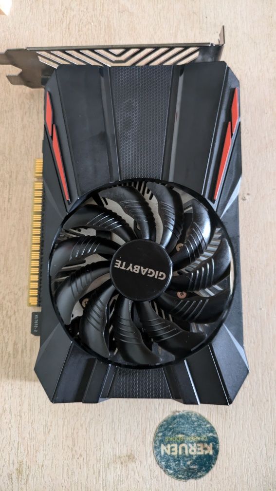 Видеокарта GT 1050 TI 4gb