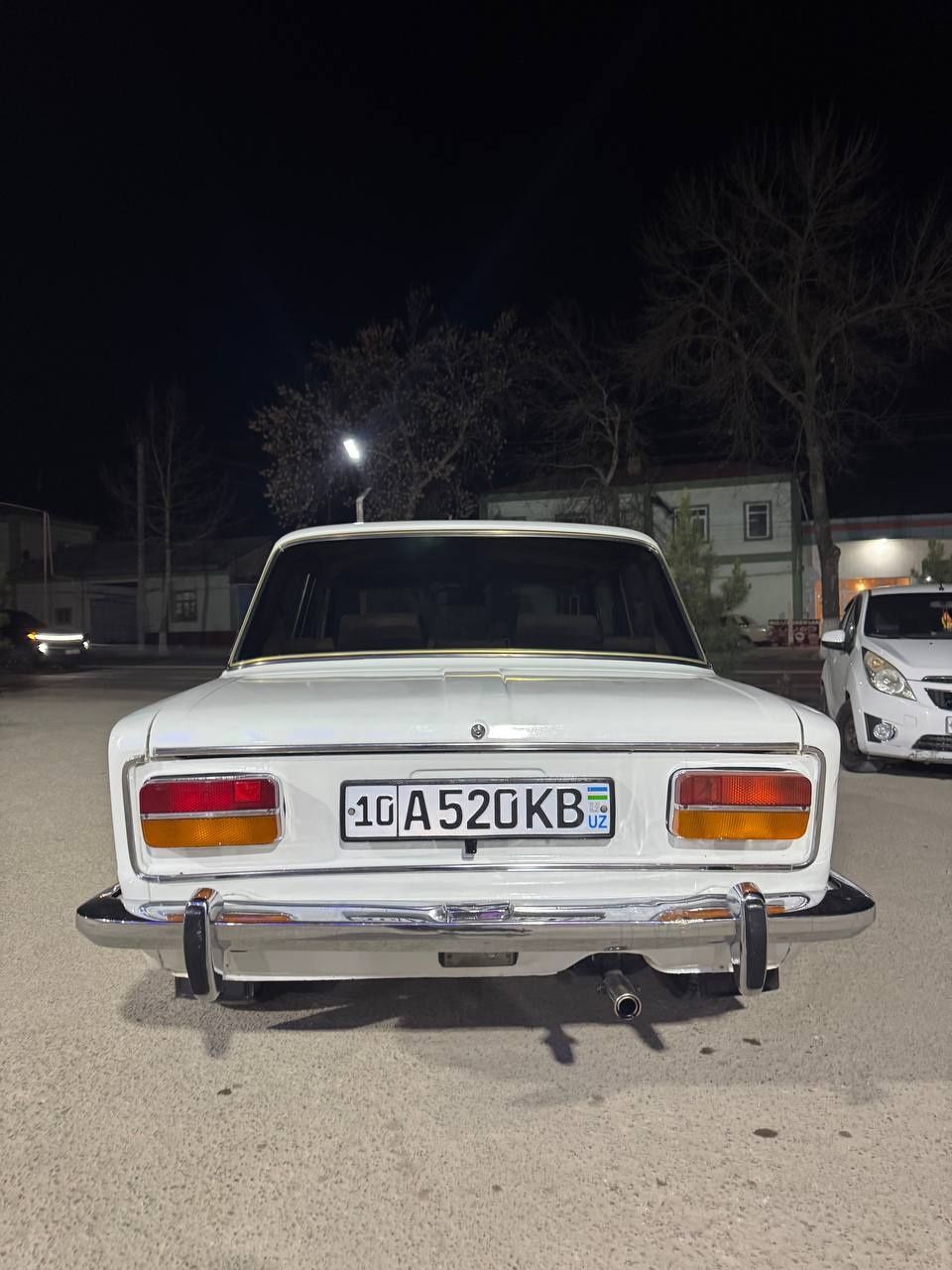 Vaz2103  mator karobka xadavoy ruduktor zor xolatda navarotlari bor ..