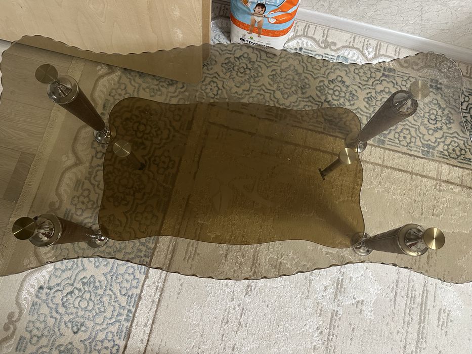 Журнальный столик