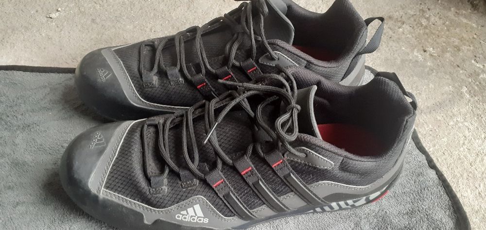 Маратонки адидас терекс  адипрен
