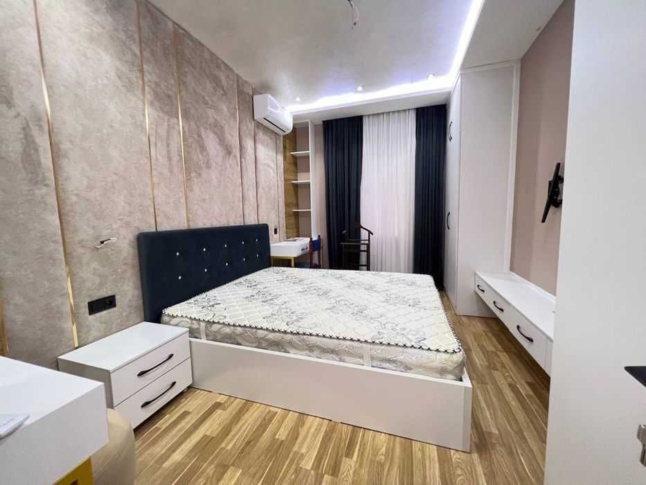 Срочно сдаётся 2 ком/5/9 на Мирабадском Ор-р ЦУМ