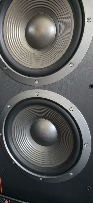 JBL ES100 Totul perfect funcțional și estetic