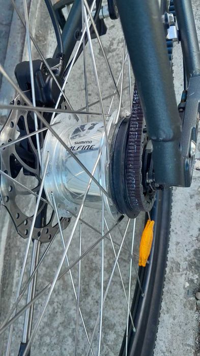 Vehicol cu transmisie pe curea