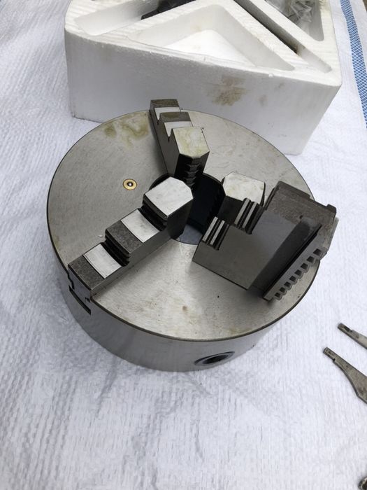 Universal pentru strung 160mm cu 2 rânduri de bac uri