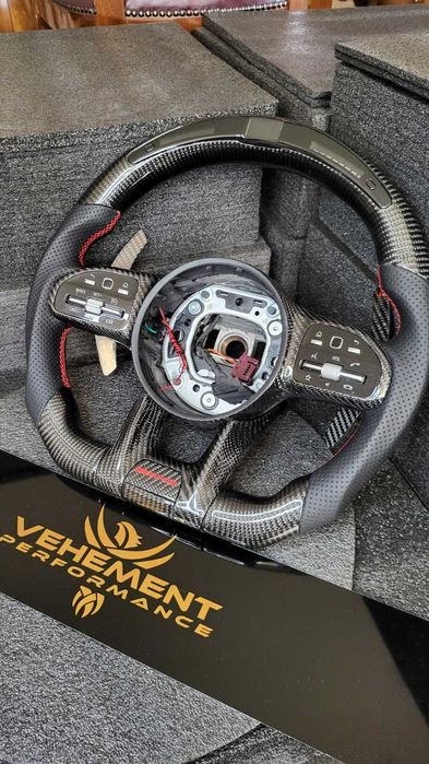 Volan din carbon Mercedes Benz model AMG W204 205 212 213 166 167 222