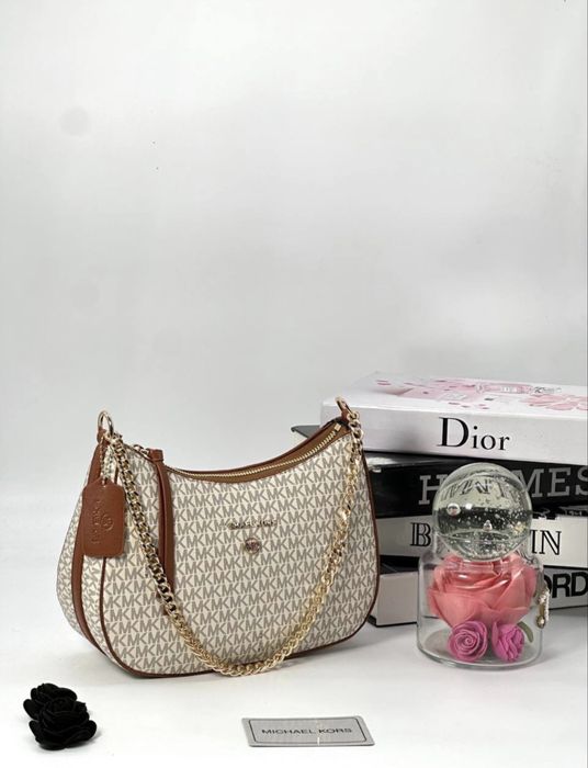 Чанти на топ цена,единични бройки