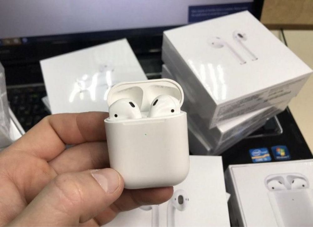 Air pods 2.2 Lux dubai version