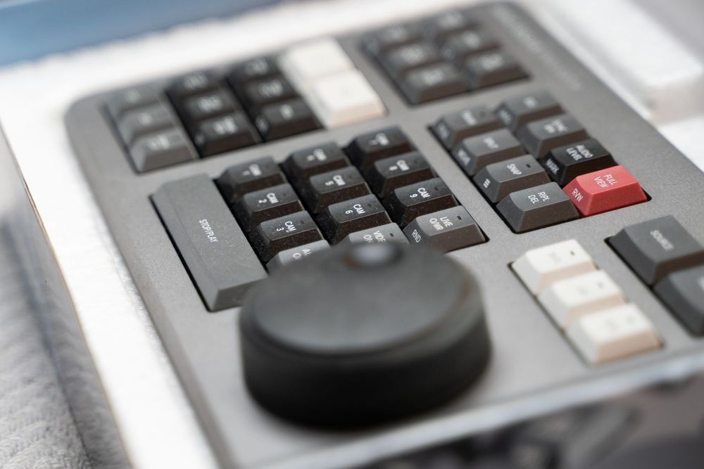 DaVinci Resolve Speed Editor – 500 лв.