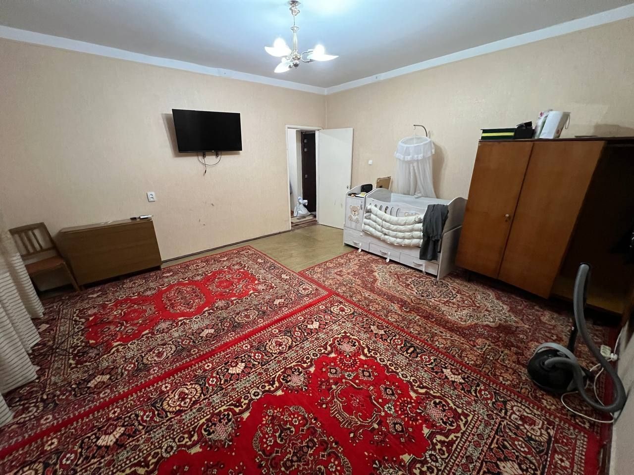 Qoyliq massiv 5. 1xonali yahshi uy