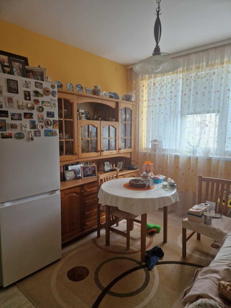 Продава се Четиристаен апартамент в Стара Загора, Център - 82 кв.м за 1707 €/кв.м - Снимка #4