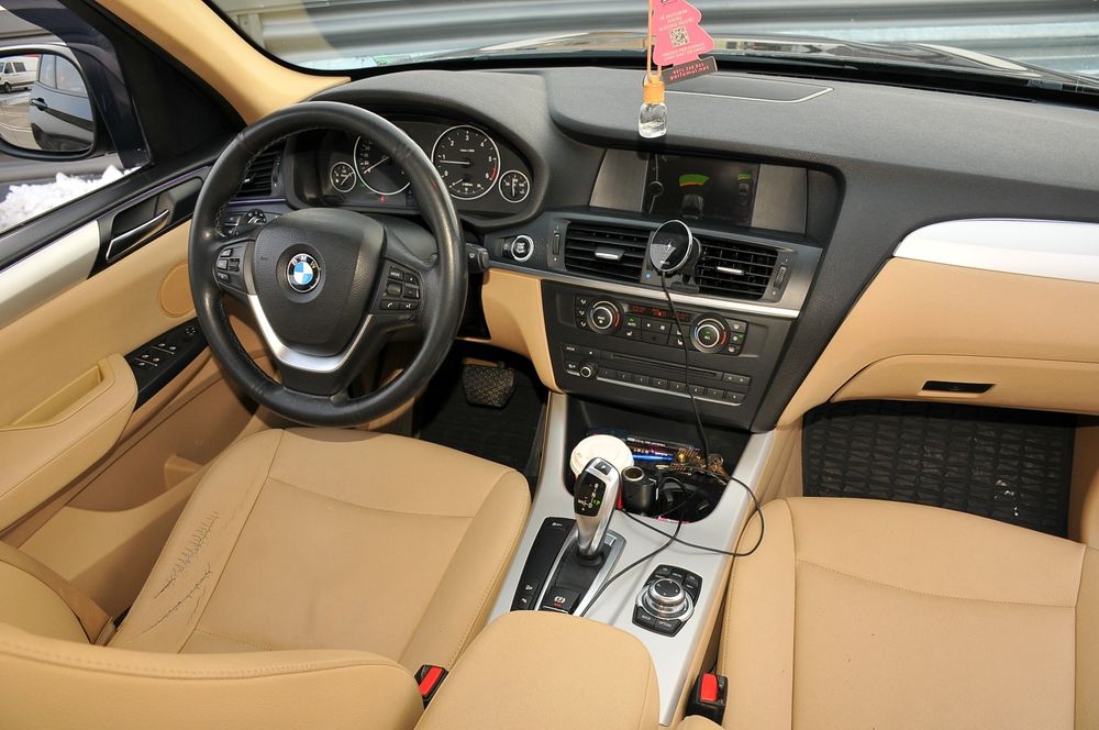 Vând BMW X3 2013