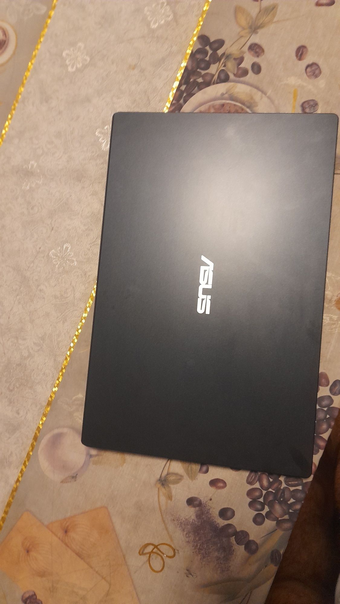 Asus yangi kompyuter