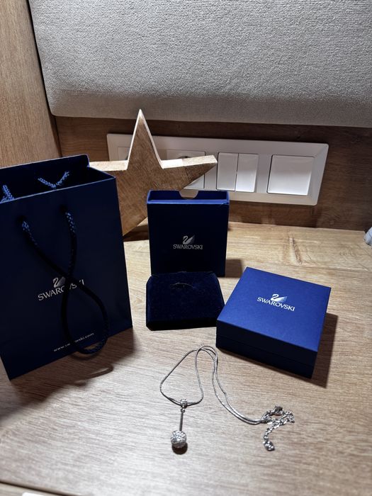 Колие Swarovski с камъни