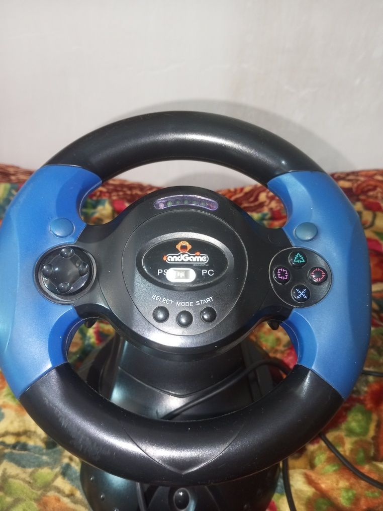 Продаётся игровой руль