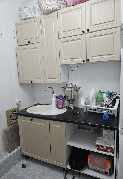 Кухонный гарнитур , Кухонный шкаф