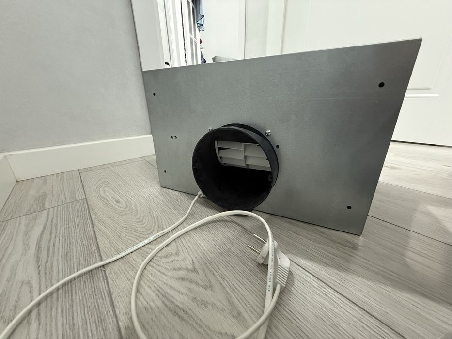 Продам новую вытяжку