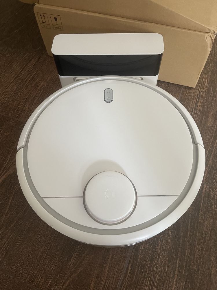 Xiaomi Mi Robot Vacuum Cleaner робот пылесос