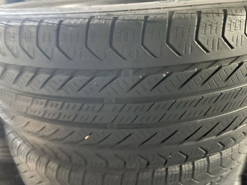 Продам шины 235/45 R19