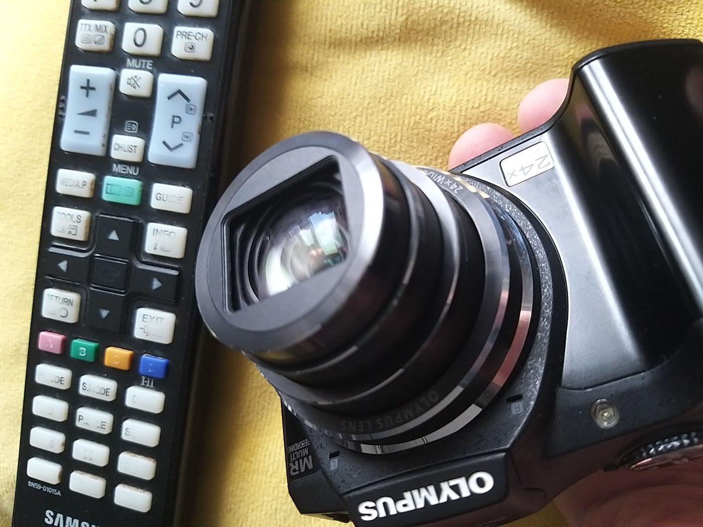 aparat foto Olympus SZ 31MR  cu 16MP