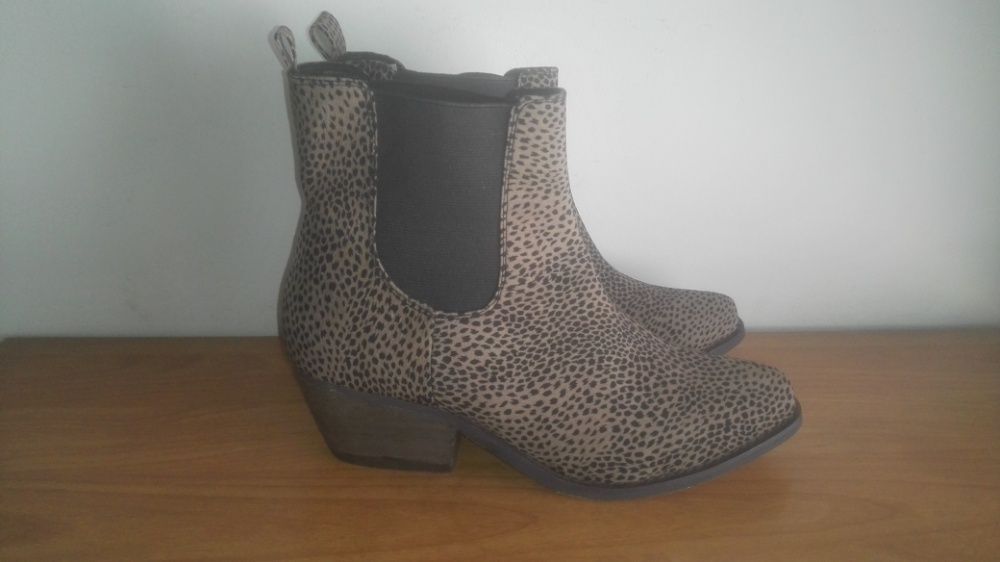 Дамски боти SOLES, 38 номер модел boot this festival