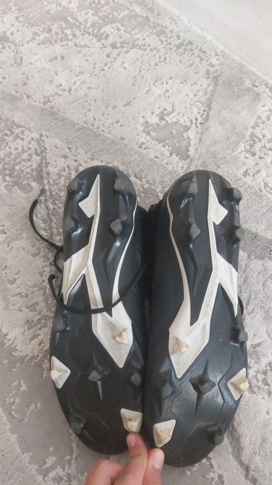 Ghete de fotbal adidas predator