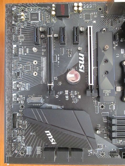 Дънна платка MSI B450 GAMING PRO CARBON MAX WiFi, сокет АМ4